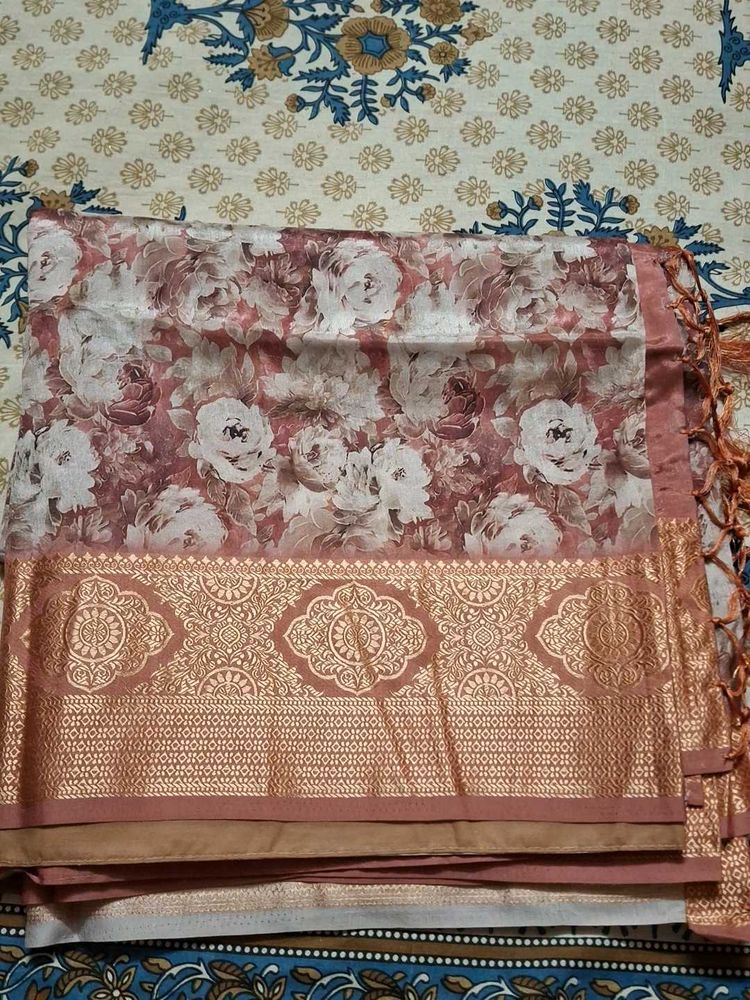 Floral digital Print  silk saree with zari border