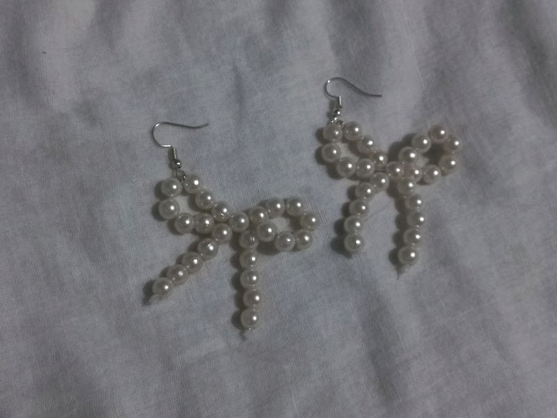 Coquette Bow Pearl Earrings