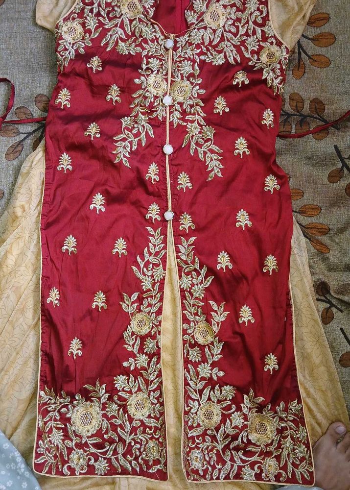 Elegant Embroidered Indian Kurta