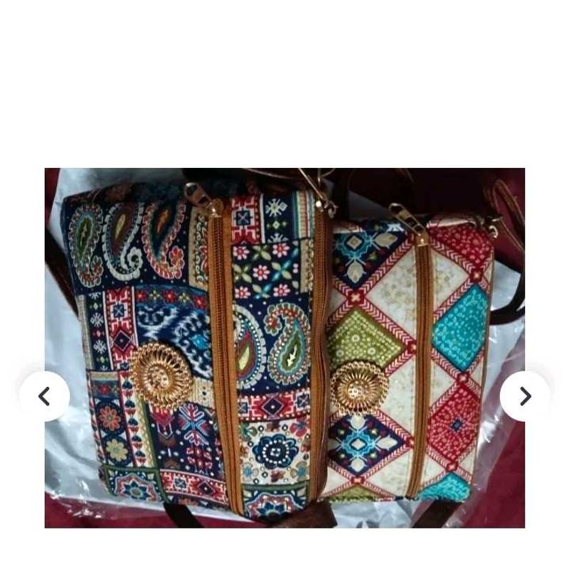 Fresh New Wo Tag 🎉Beautiful Sling Bags (Set of 2)