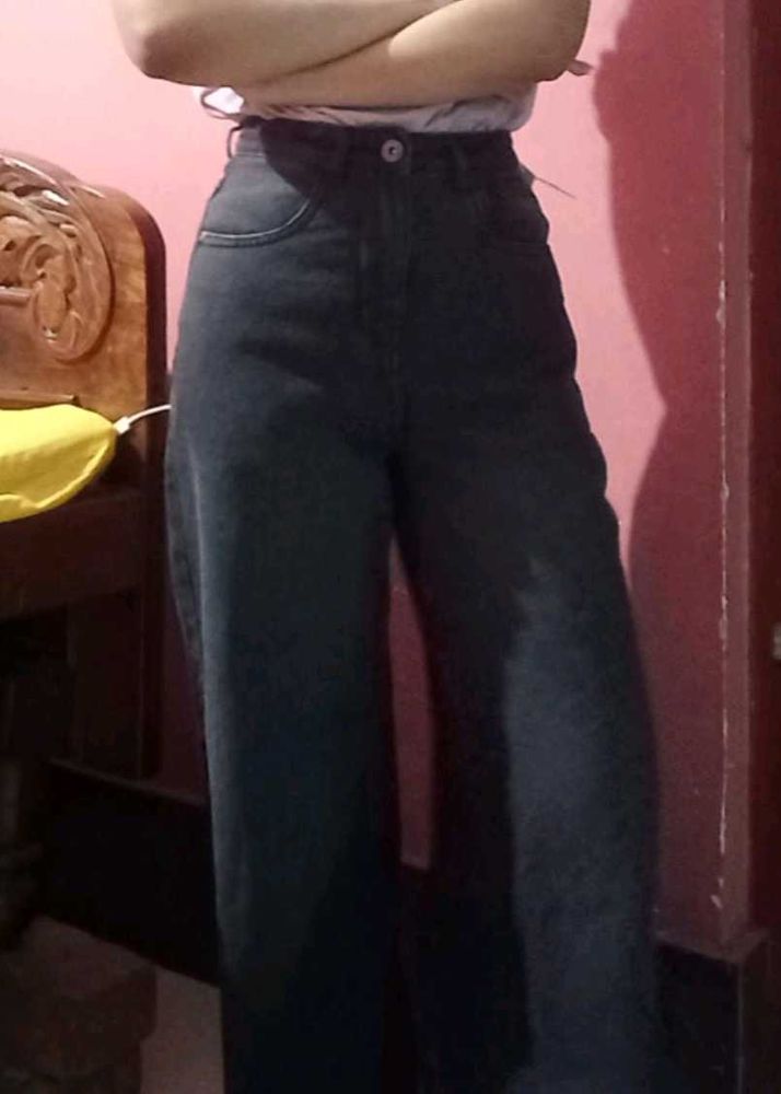 Unisex Grey Straight Jeans