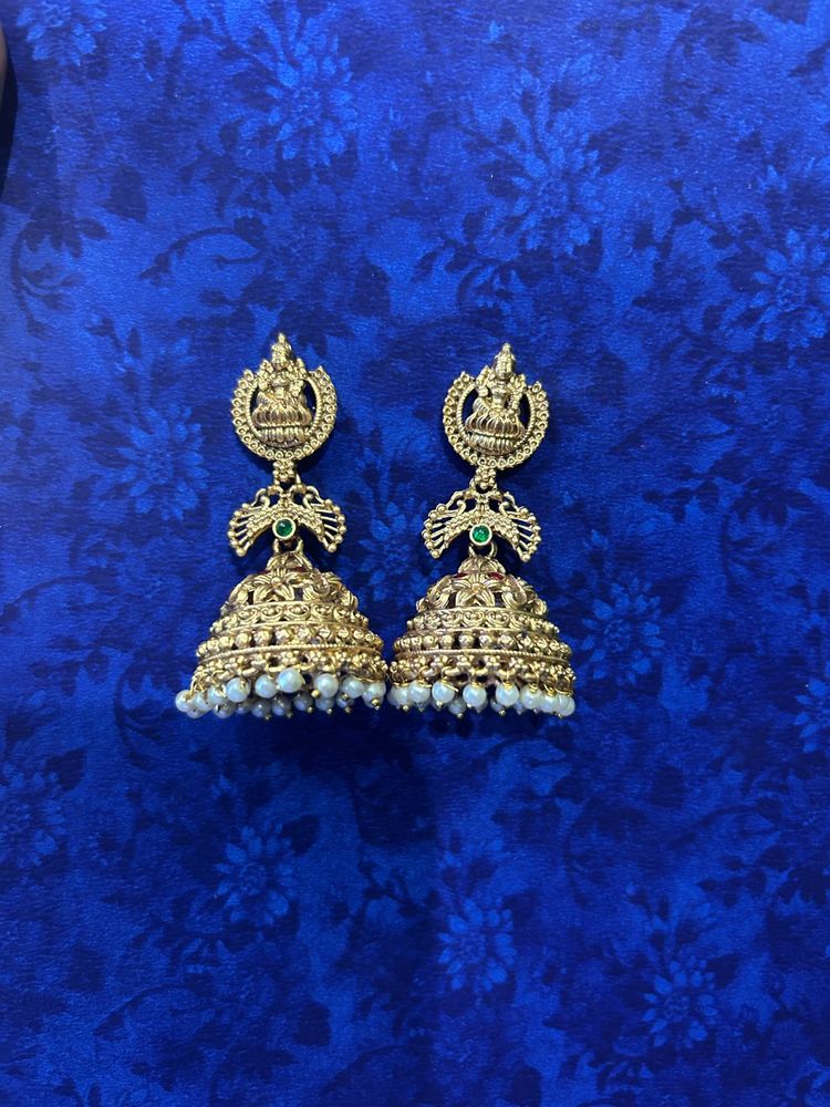 Grand Jumkha Earings