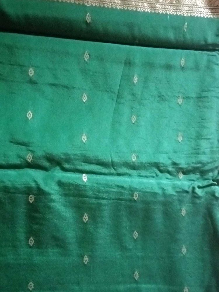 Elegant Green Ethnic Saree