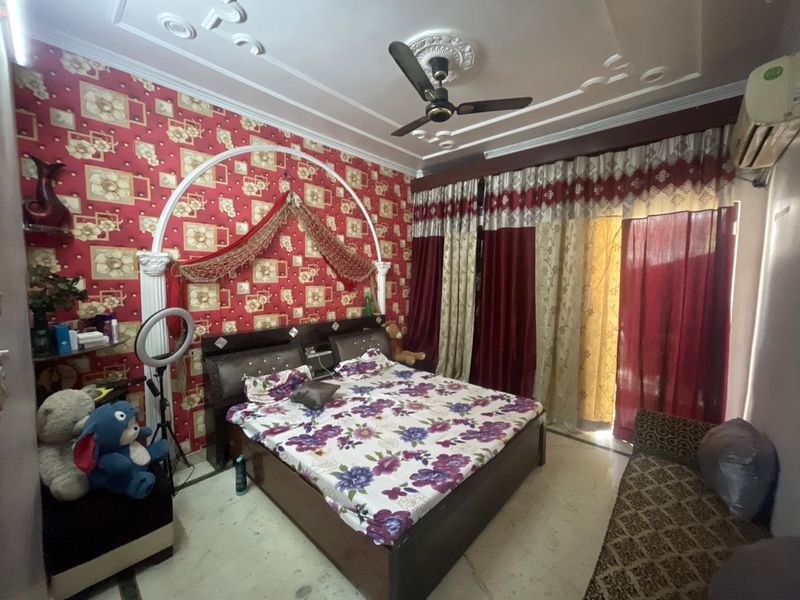 Floral Bedsheet &amp; Curtains