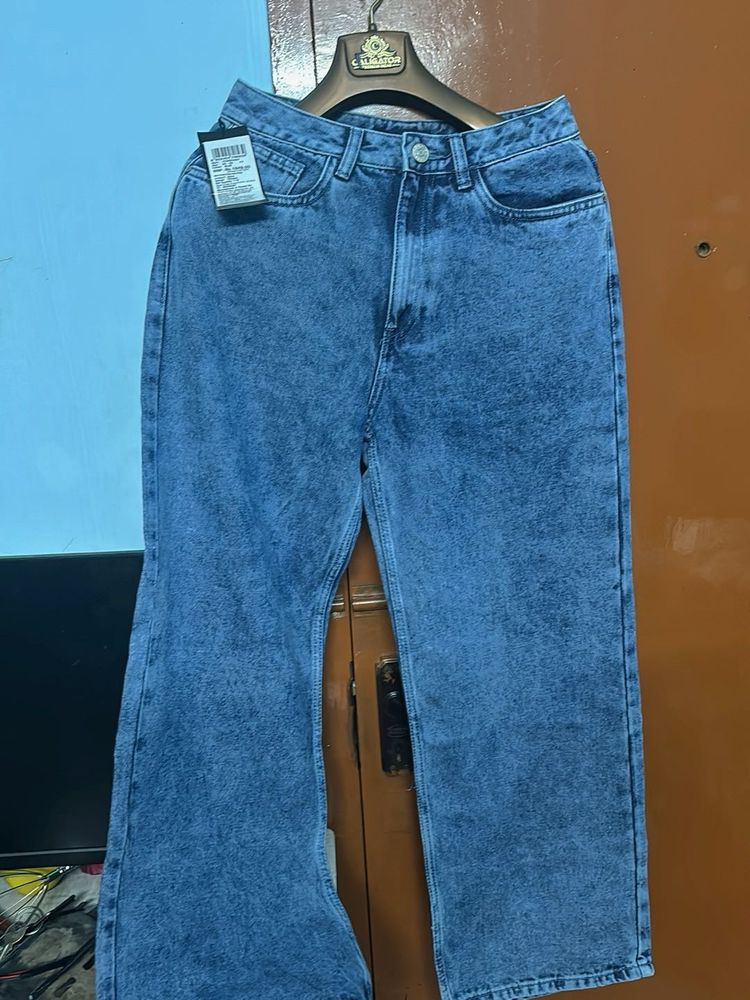 Trendy Flare Leg Jeans