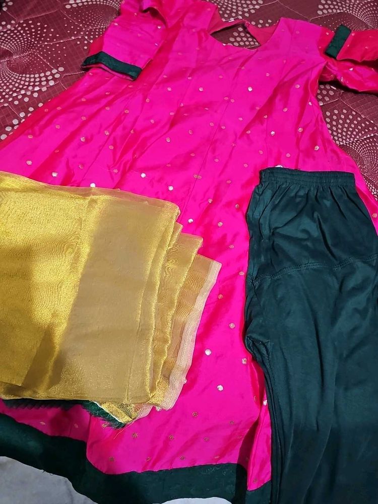 Elegant Pink Anarkali Kurta Set