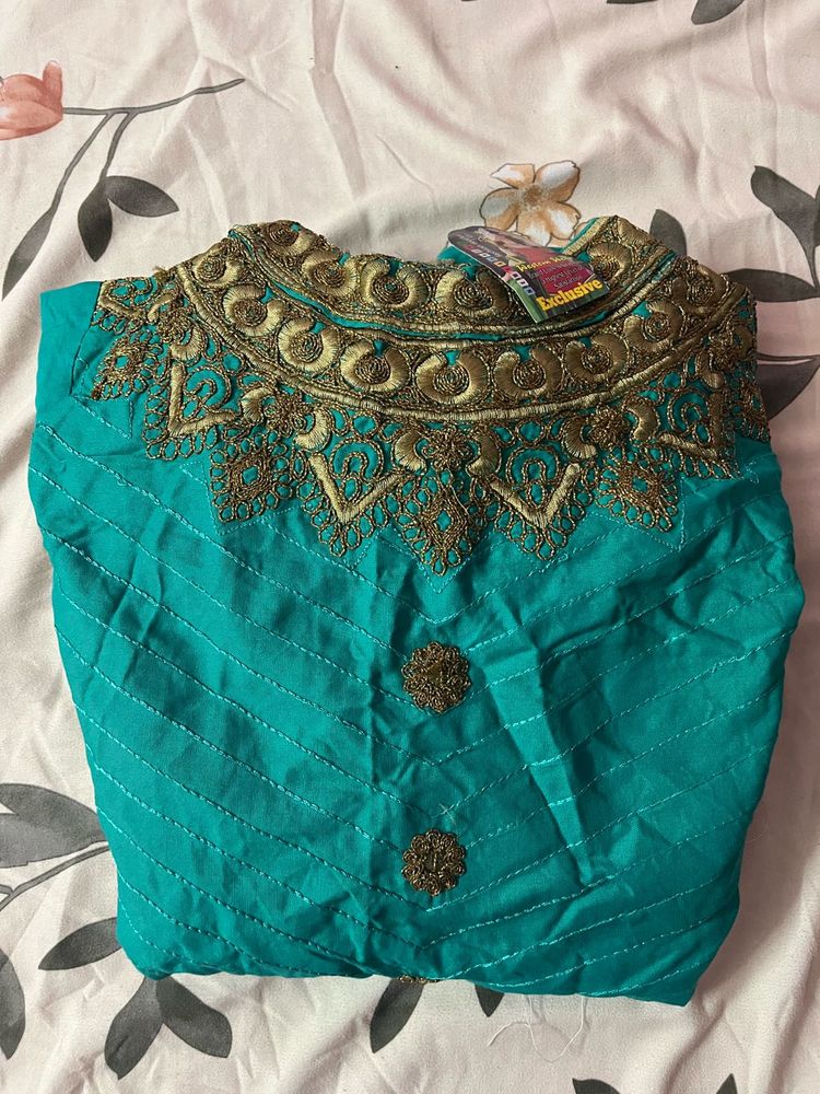 Elegant Green Embroidered Kurta