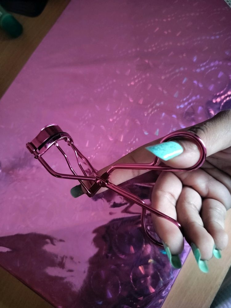 NILSTOREY Eyelash Curler