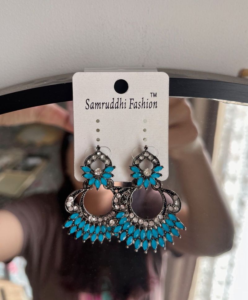 Naari Srinagar Earrings