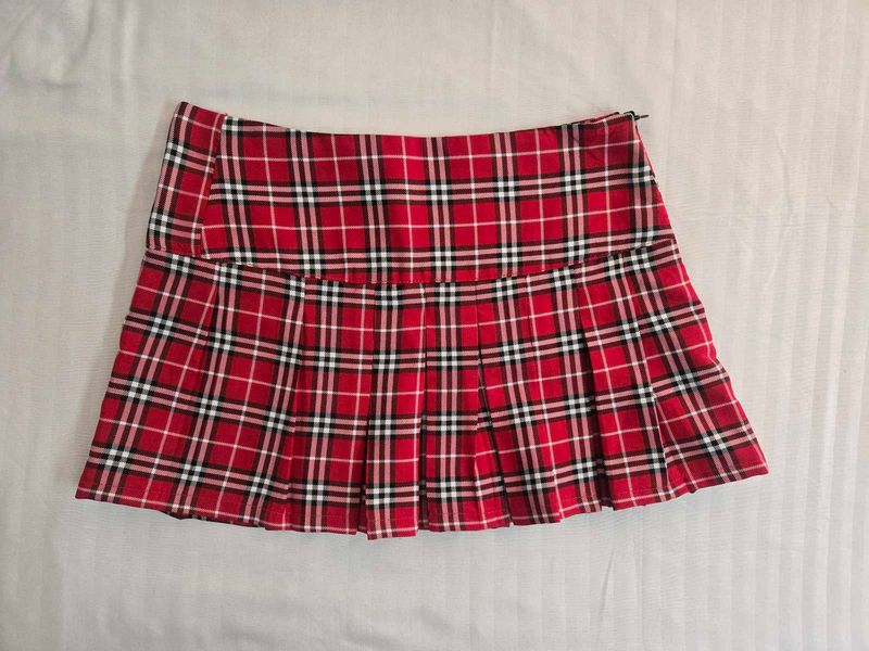 Red Plaid Pleated Skirt waist 28/30
