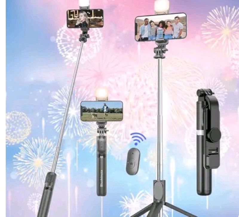 4 In 1 Tripod With Led Light💡