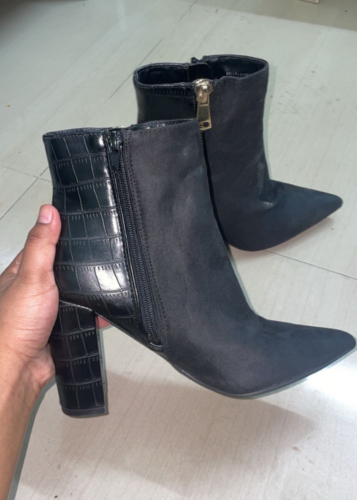 Black Boots