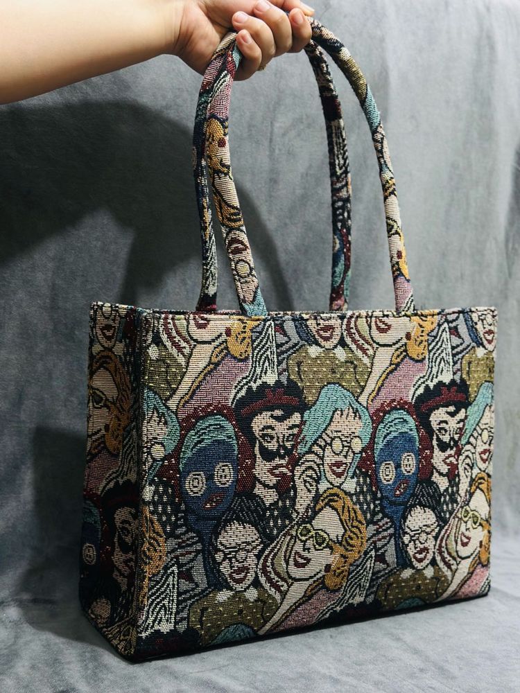 JACQUARD SHOULDER TOTE BAG
