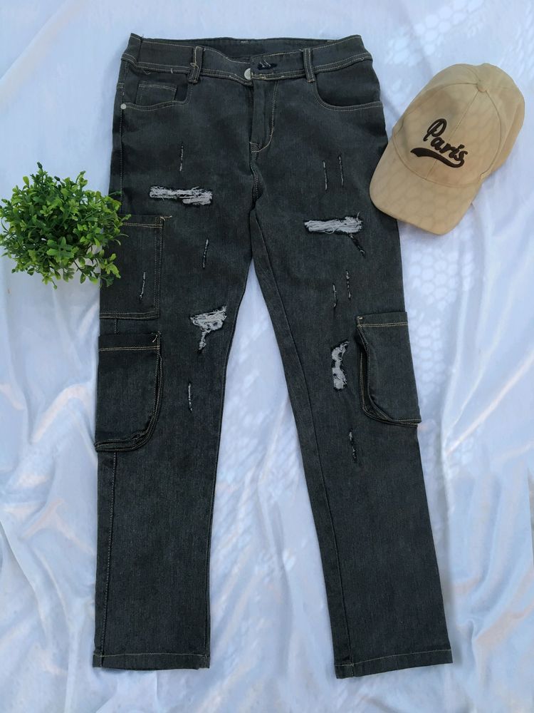 🧞  SALE | TODAY ONLY • Damage Cargo Jeans 😎