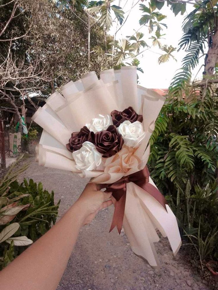 DIY ROSE BOUQUET