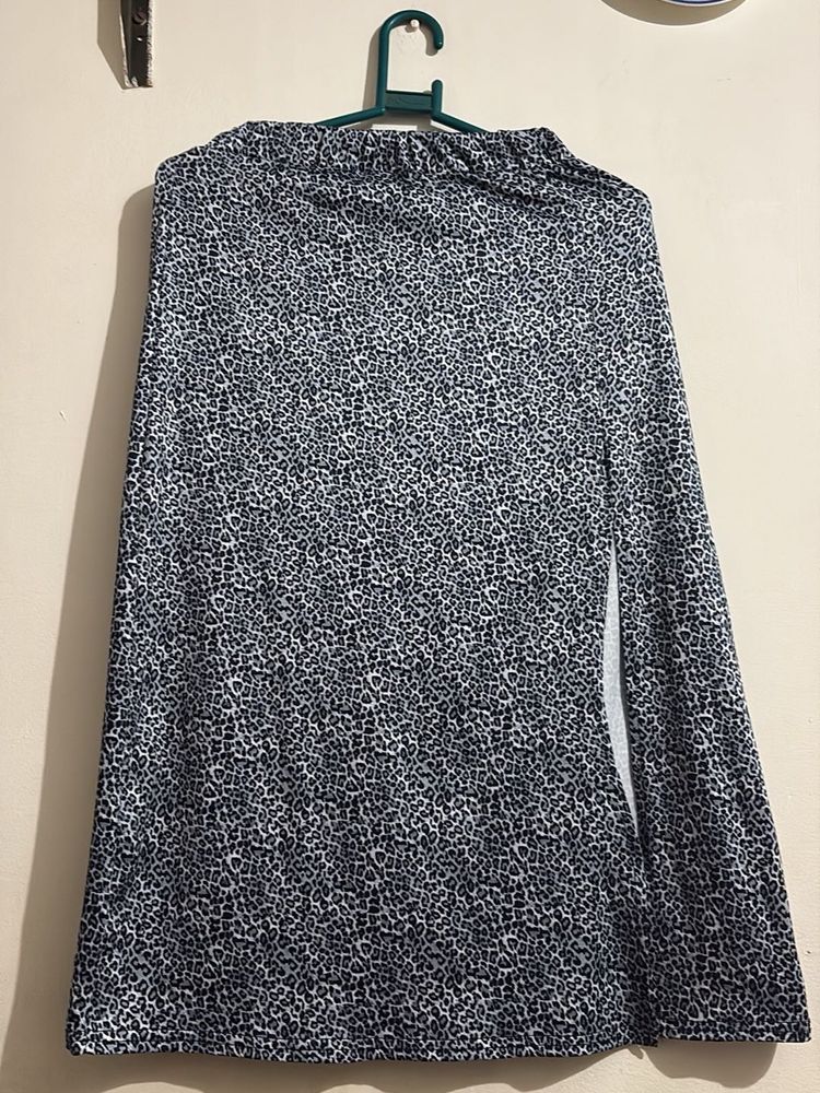 Animal Print Slit Skirt