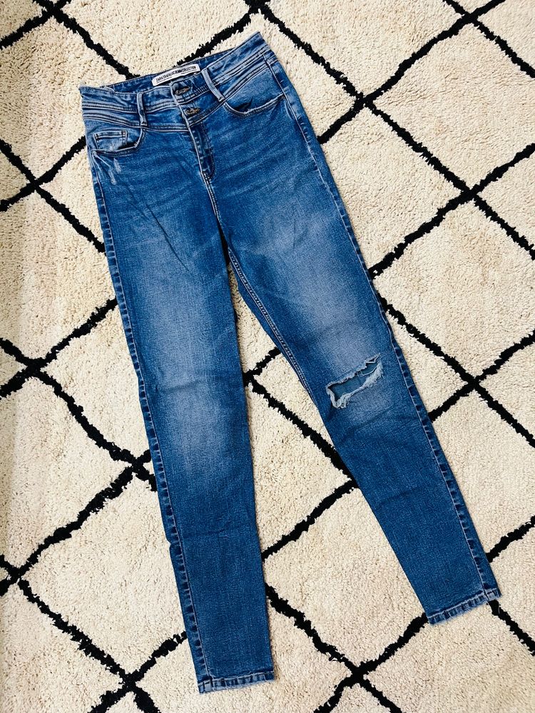 Zara Distressed Jeans