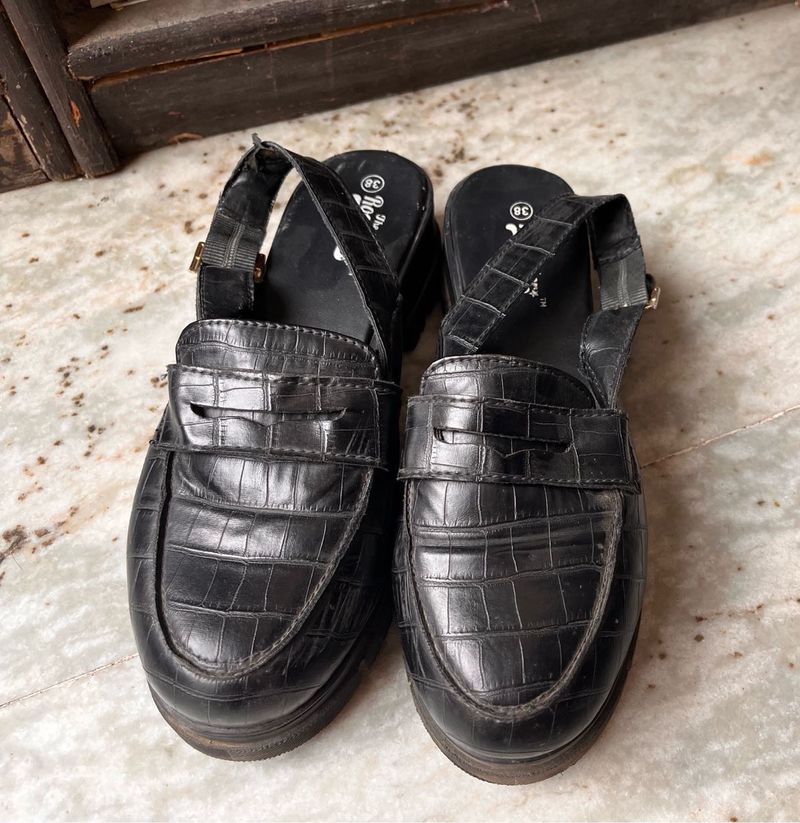 Black Croc Embossed Slingback Loafers
