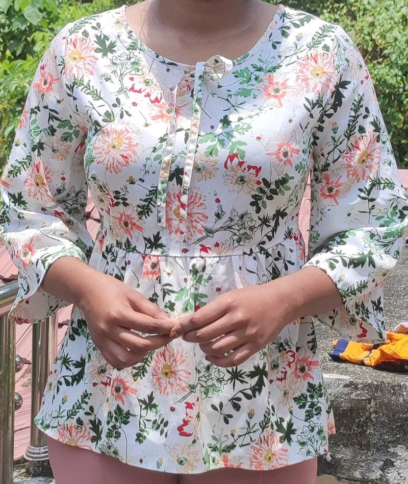 Floral Print Tunic Top – 36” Bust, Super Pretty 😍