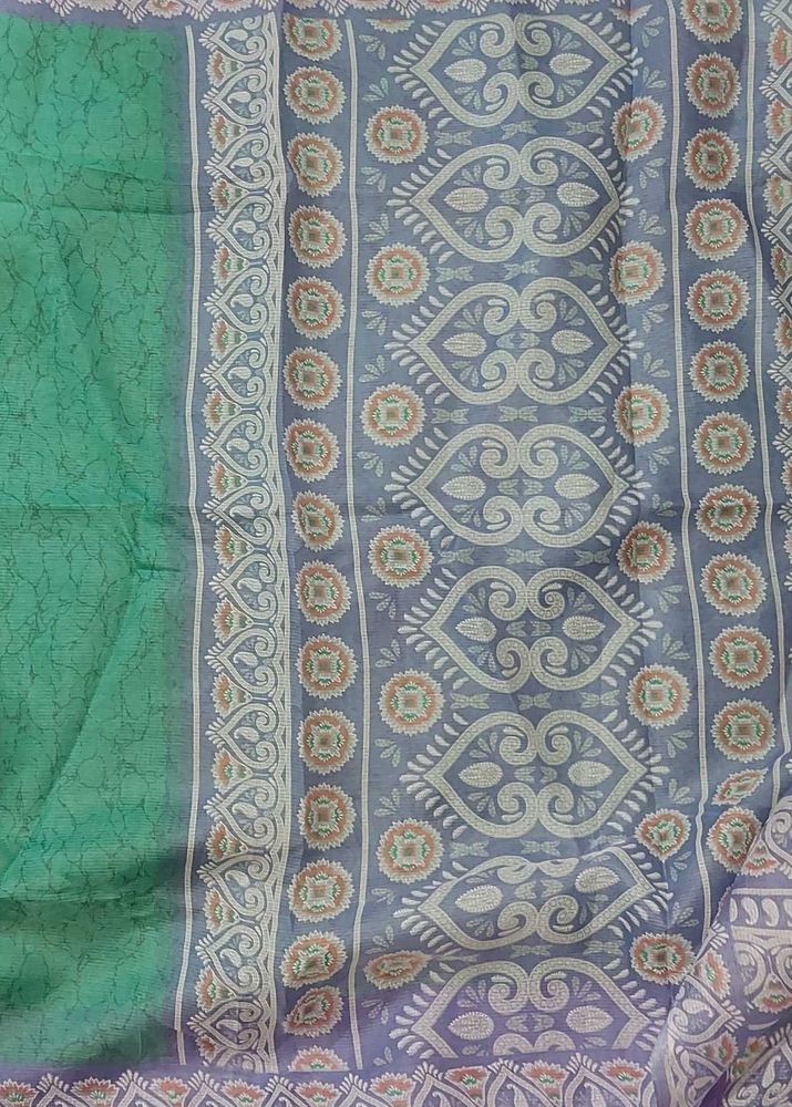 Green &amp; Gray Patterned Saree