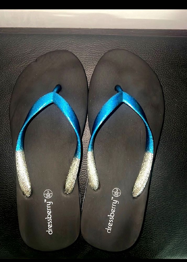 Dressberry Blue &amp; Black Flip Flops