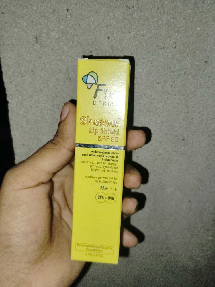 Fixderma Shadow Lip Shield SPF50