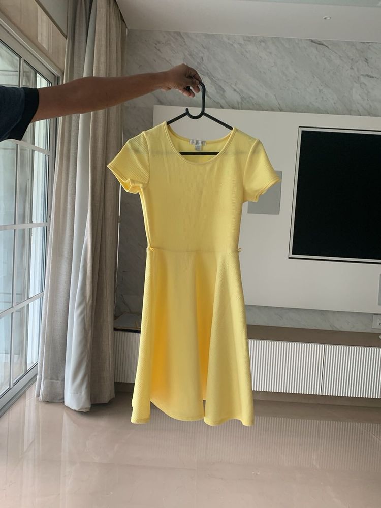 Fixed Price Pretty yellow Dress