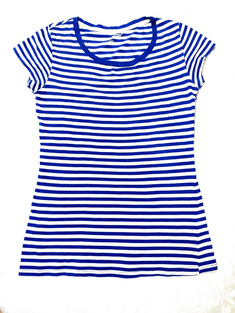 Lining Tshirt(fits Medium to Small Size)