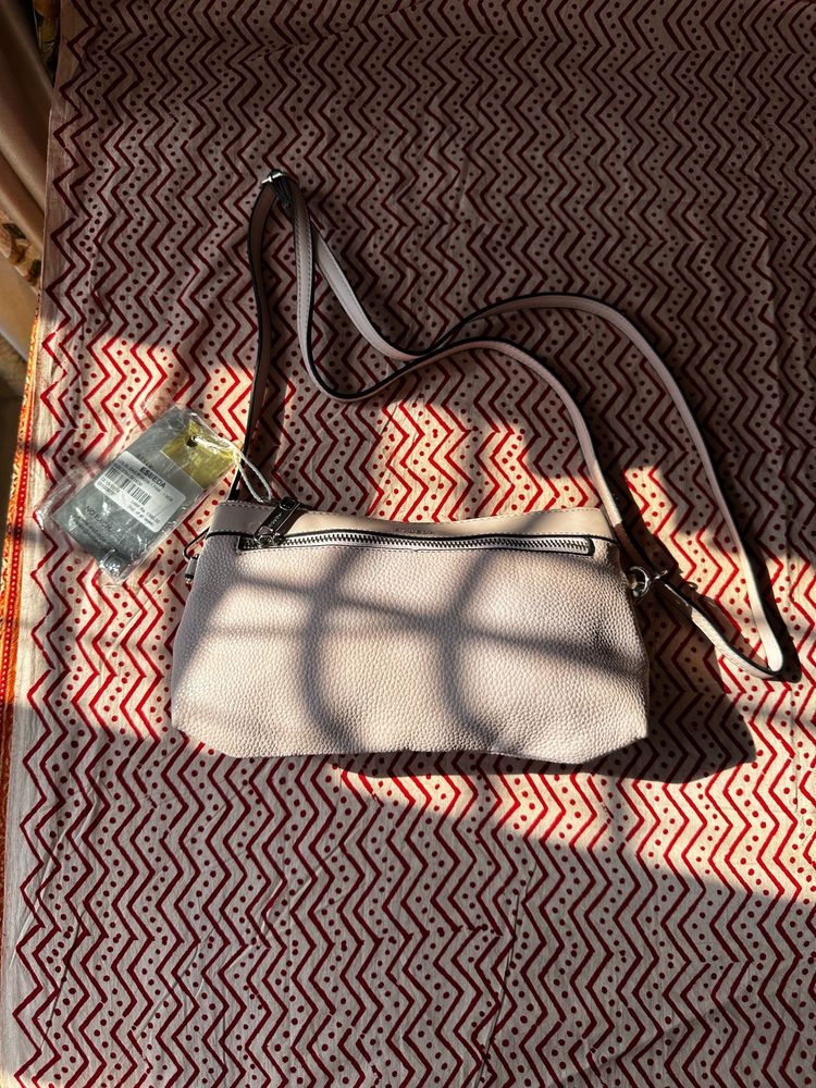 Esbeda Sling Bag