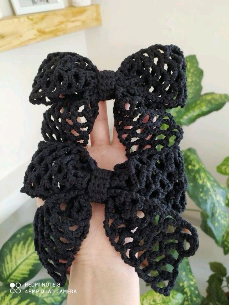 Black Bow Hair Clip