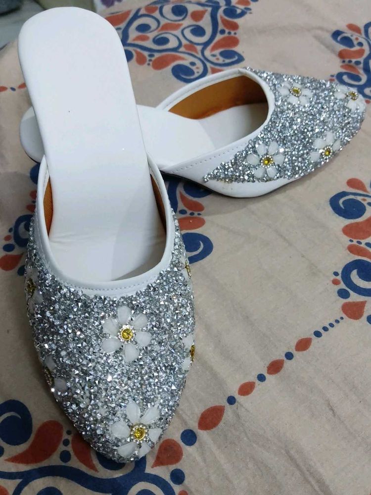 totly new Sparkling White Jutti