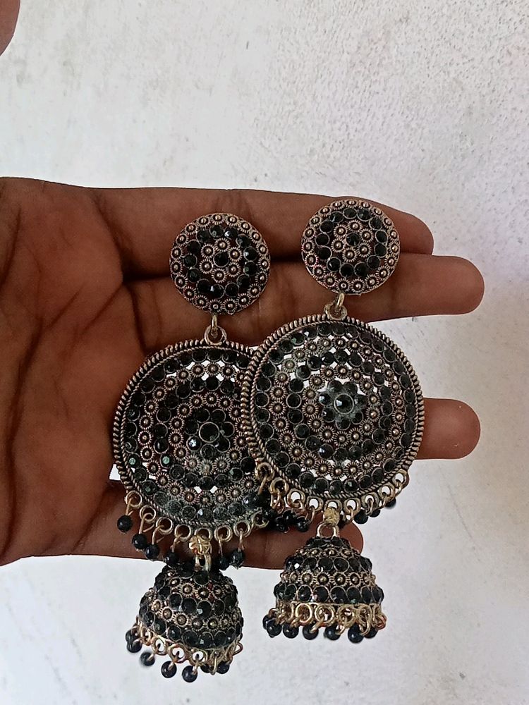 Earings