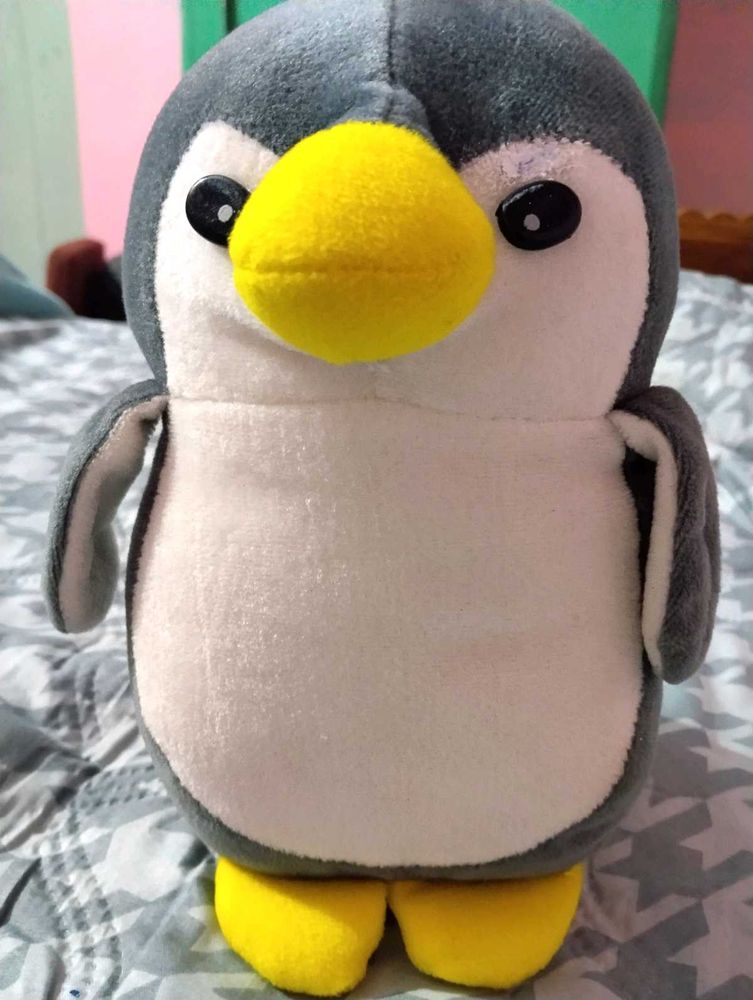 Cute Penguin Plush Toy