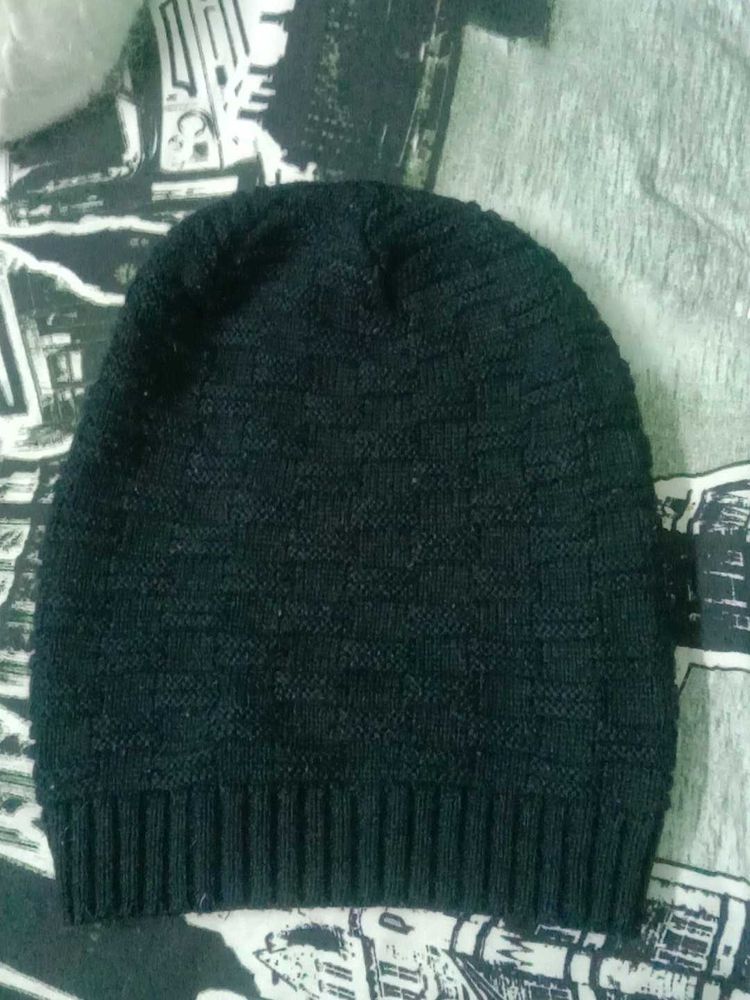 Black Knit Beanie
