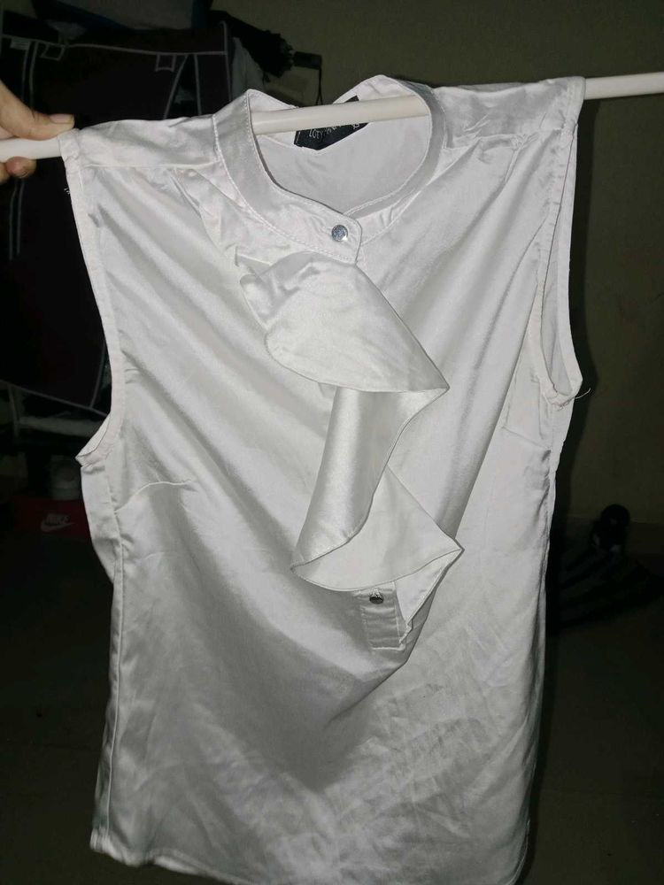 Elegant White Sleeveless Top