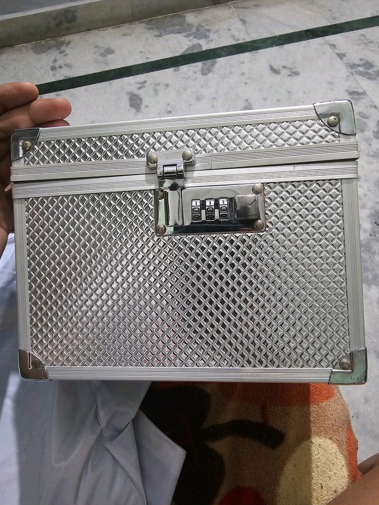 Professional Beauty Makeup Cosmetic Vanity C