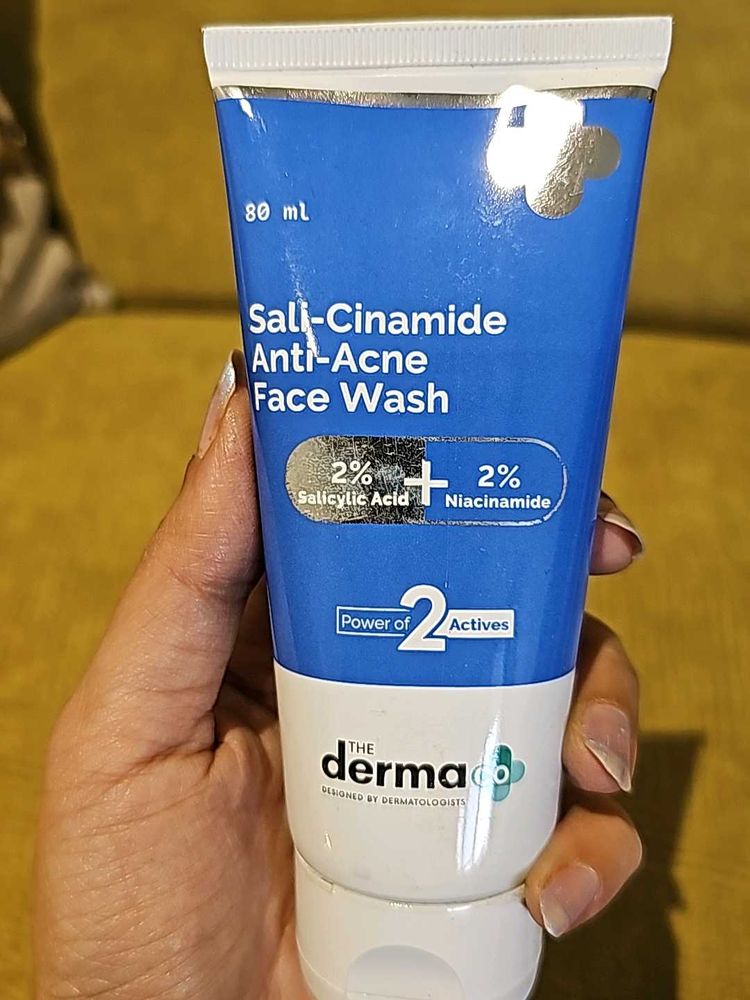 Derma Co Sali Cinamide Face Wash