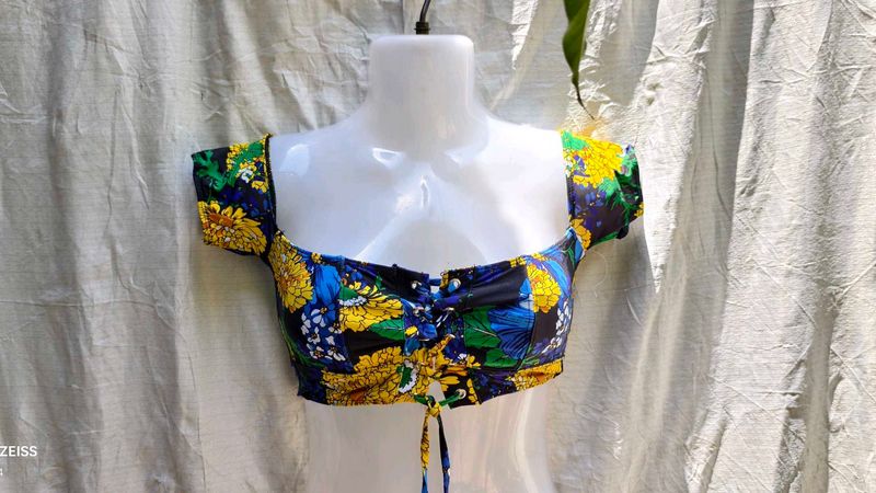 FLORAL PRINT CROP TOP