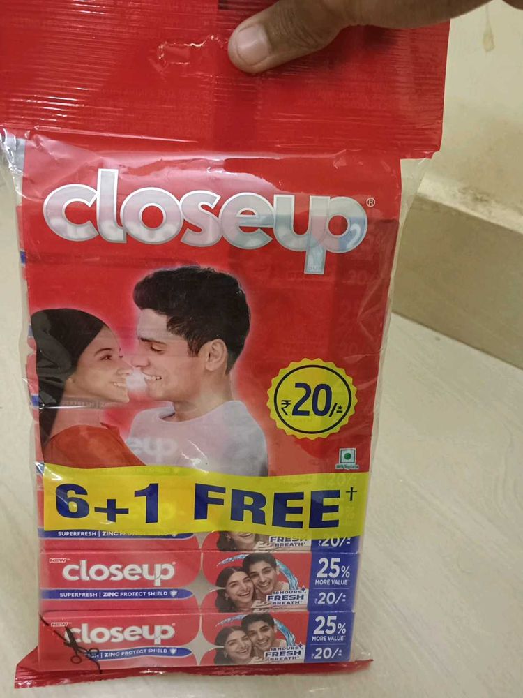 Closeup Toothpaste - 7 Pack