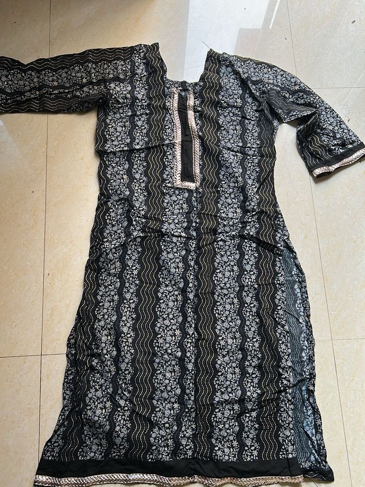 STRAIGHT FIT KURTA