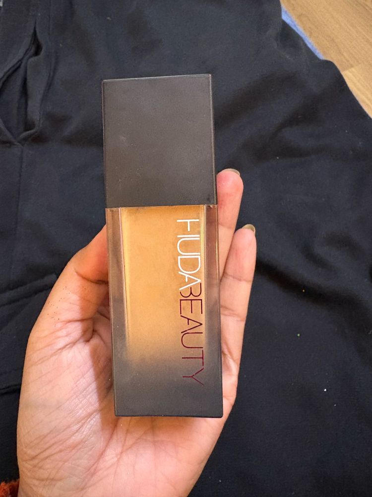 Huda Beauty Foundation