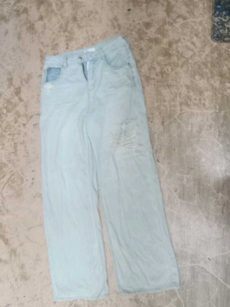 Light Wash Ripped Wide Leg Jeans