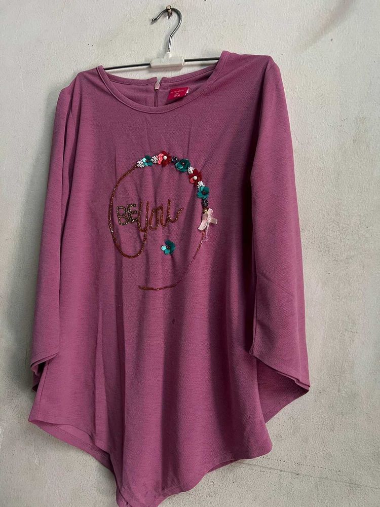Pink Top With Full V Cut Sleeves