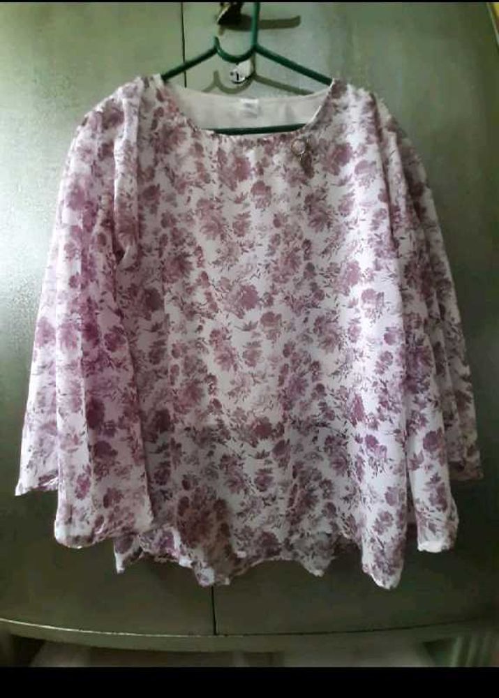 Printed Top with Umbrella Sleeves