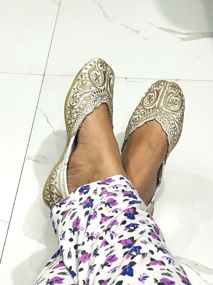 Punjabi Jutti