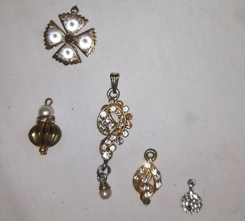 5 Chain Pendants