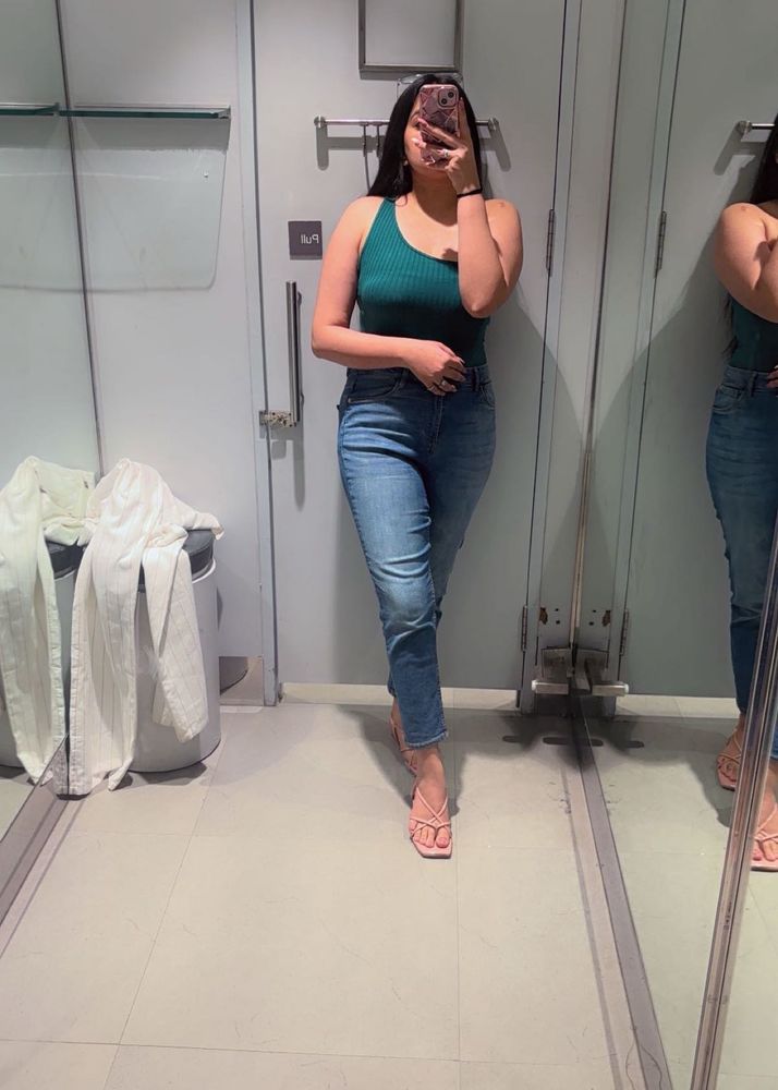 One Shoulder top