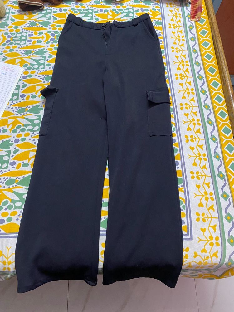 Wide Leg Cargo Pants