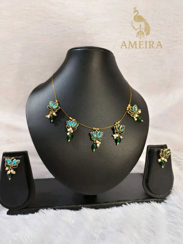 Elegant Necklace Set