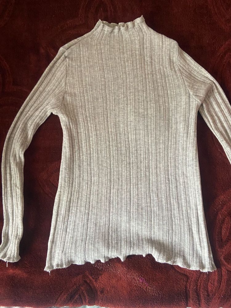 urbanic sheer fitted top